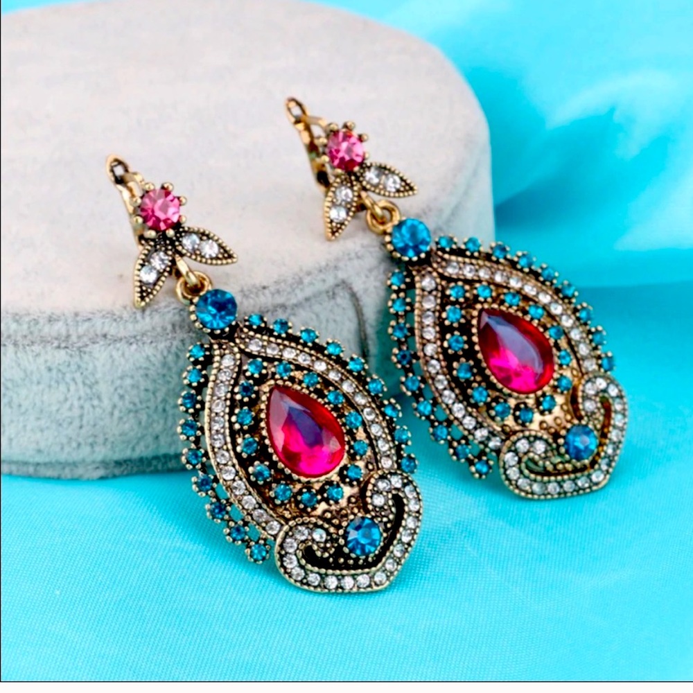 🍃🌿BOHO Ornate Jeweled Ceremonial Earrings🌿🍃